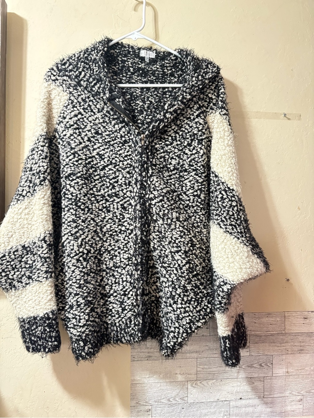 Tobi Black & Cream Textured Hooded Bouclé Cardigan